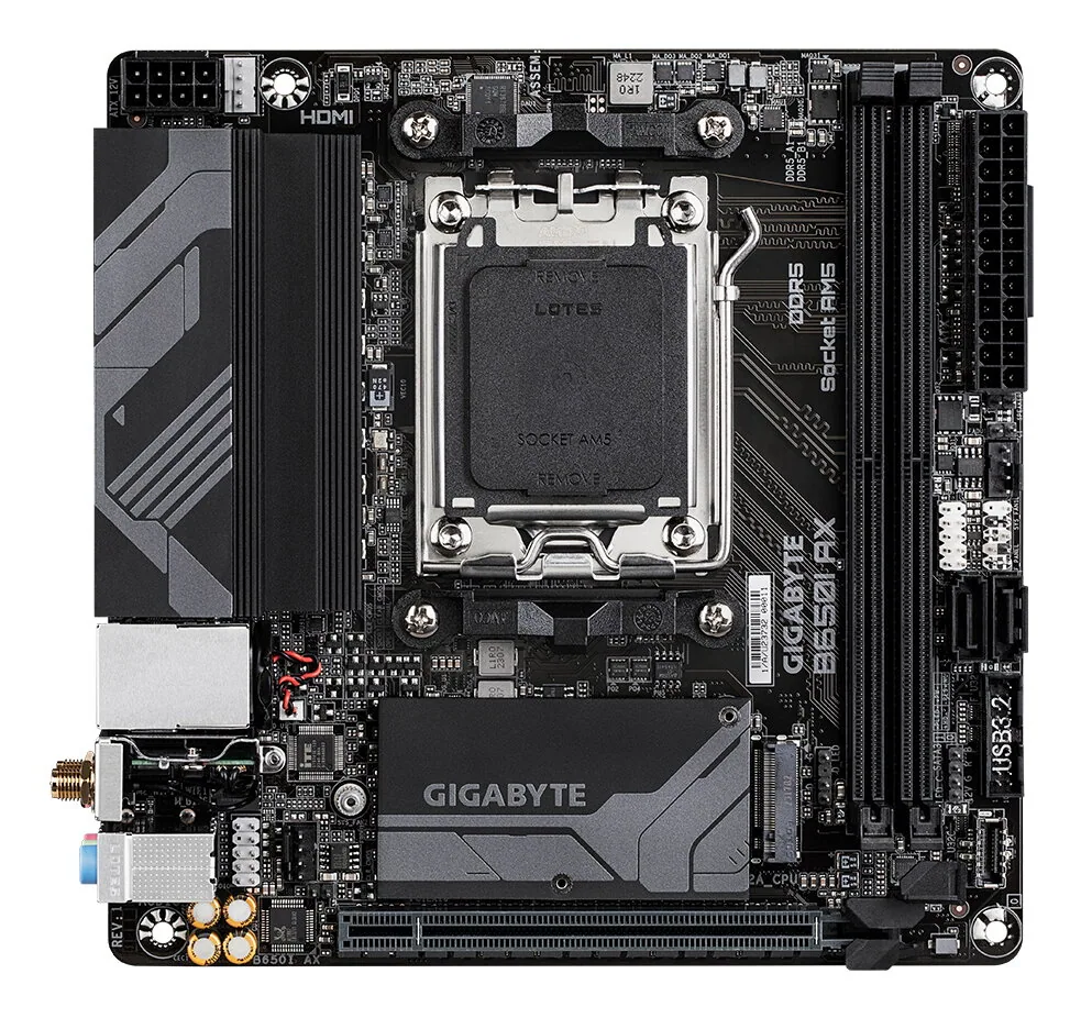 GIGABYTE B650I AX Mainboard - AMD Ryzen 9000er-Serie, 5+2+1 Phasen VRM, bis zu 6400 MHz DDR5 (OC), 1xPCIe 4.0 M.2, 2,5 GbE LAN, WIFI 6E, USB 3.2 Gen 2 – Bild 2