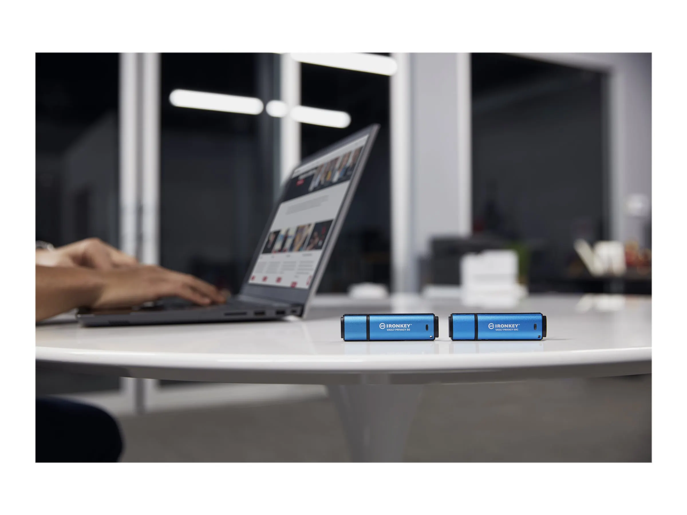 USB-Stick  16GB Kingston IronKey Vault Privacy 50C AES-256 retail