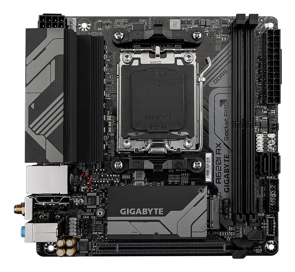 GIGABYTE A620I AX Motherboard - Unterstützt AMD Ryzen 8000 CPUs, 5+2+1 Phasen Digital VRM, bis zu 6400MHz DDR5 (OC), 1xPCIe 4.0 M.2, Wi-Fi 6E, 2.5GbE LAN, USB 3.2 Gen 2 – Bild 2